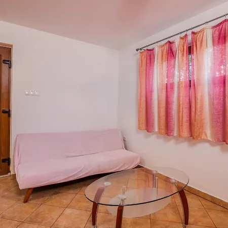 Katja 1 By Interhome Njivice